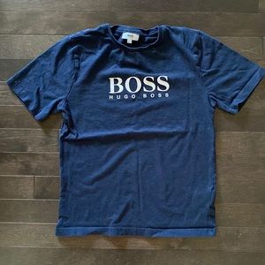 Hugo Boss Boys size 10 t-shirt